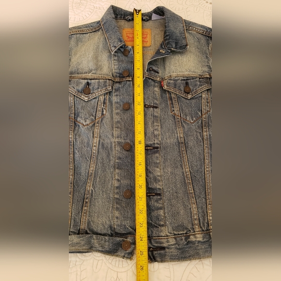 Levi's Denim / Jean Jacket - Picture 3 of 9